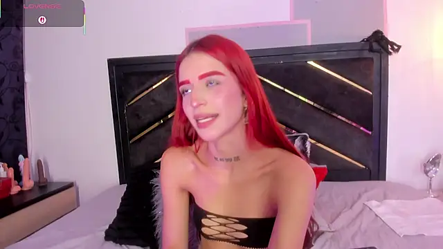april_jones05 live cam on StripChat