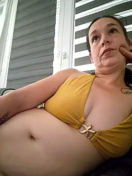 adelinegirly webcam