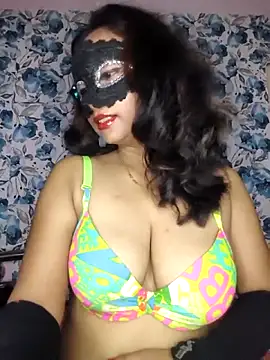 _desigirlroshni (F milf) - Lipstick in ass