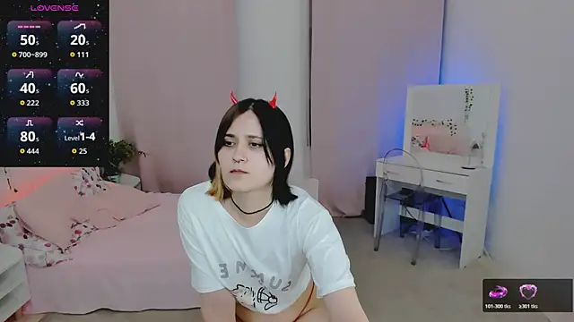 Alexa_Lexi_ webcam