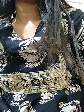 CuteSarikaLIVE webcam