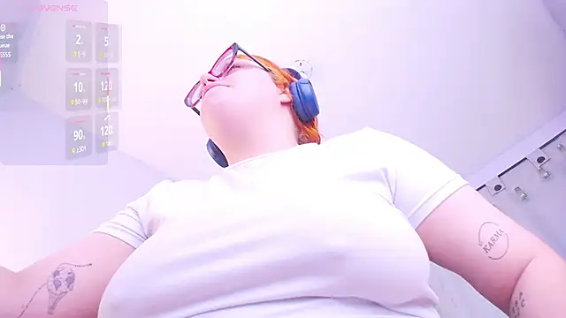 lucie_nicolls webcam