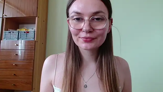 LooveELLYx webcam