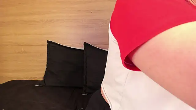 madelaine_blosson webcam