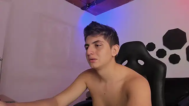 atilaepic (M twink) - god day
