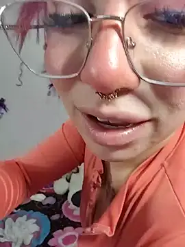 Kitty_Melodi webcam