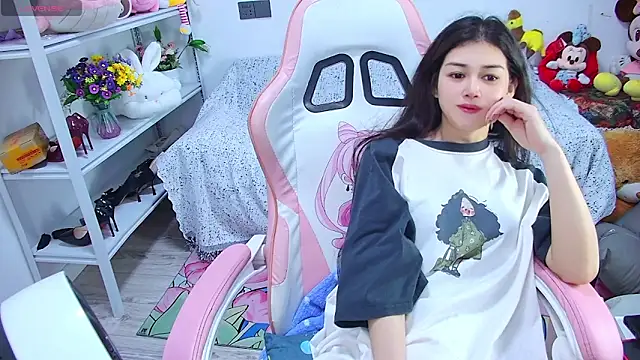QinQin-888 webcam