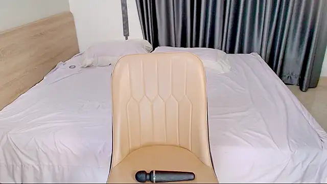 ah_jolee webcam