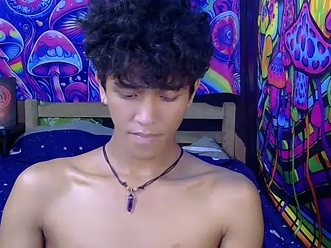 hugekenbigcock (M young) - CUM WITH ME HERE