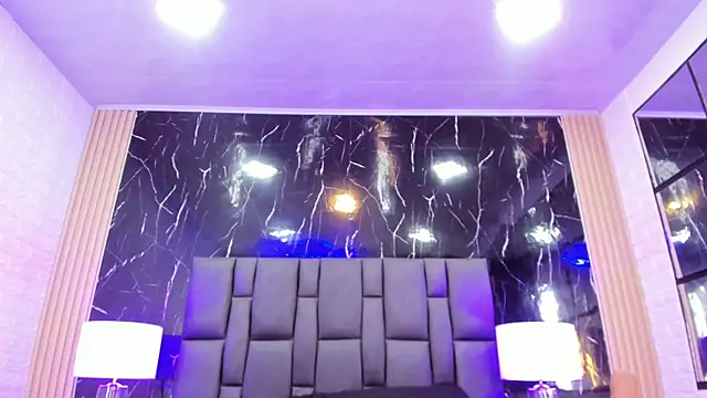 BustyGlow webcam