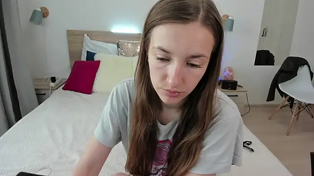 KateRedgar webcam