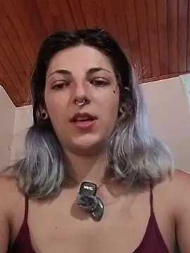 Nixxy_naughty webcam
