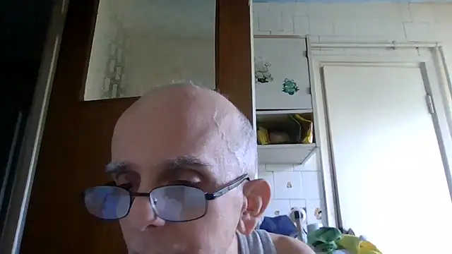 mariusica1@xh webcam