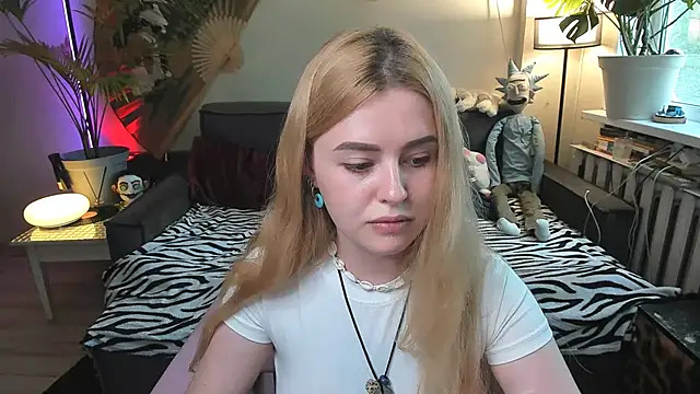 Alexa_Pirs webcam