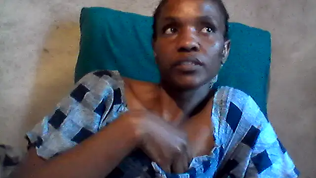 sexybigass31 webcam