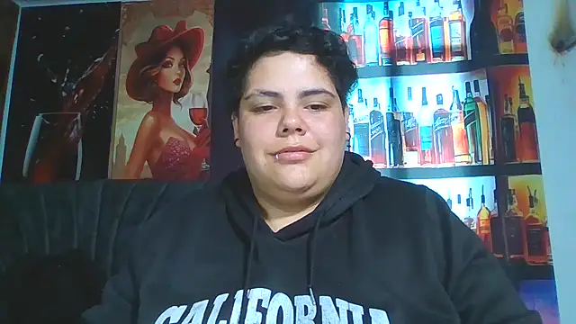 Hailey_Curvy webcam