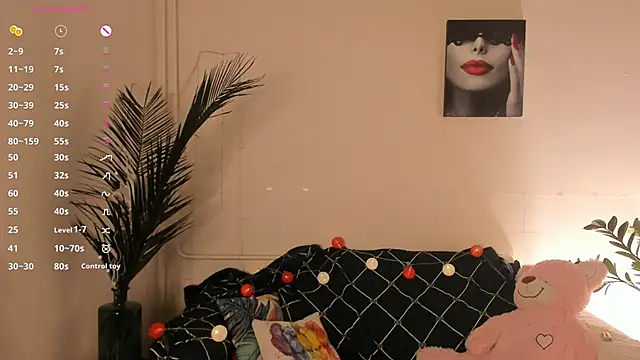 Hotrrrrrrgirl webcam