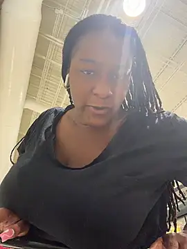 GirthGoddessCoco webcam