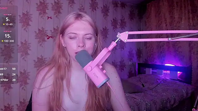 Cutie_Bambi webcam