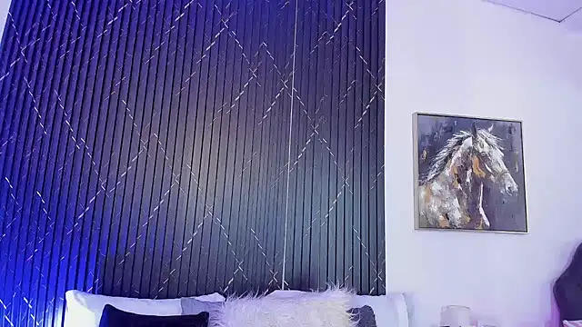 Watch Bonnie_Rider live on EroticFlix - High definition streams