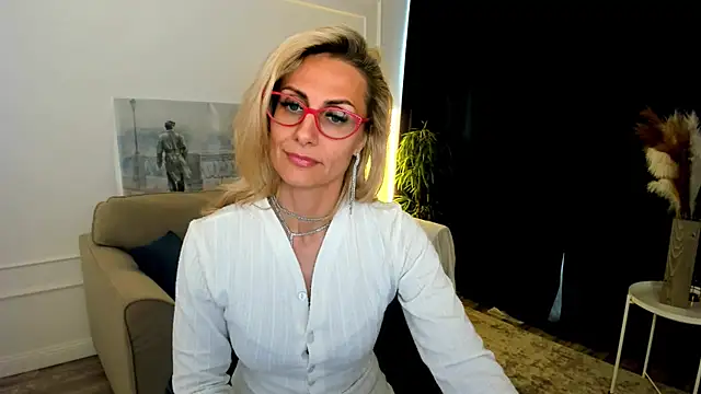 Watch MuseOfStage live on EroticFlix - High definition streams