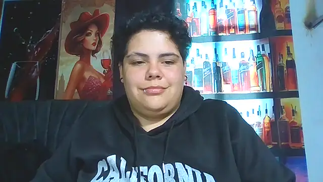 Hailey_Curvy webcam