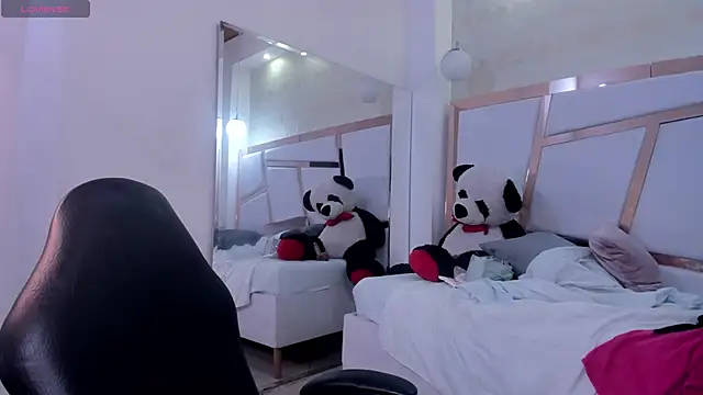 tatikanyx's live room