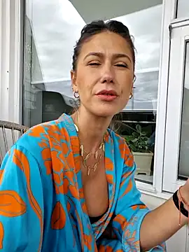 CelynaRoss webcam