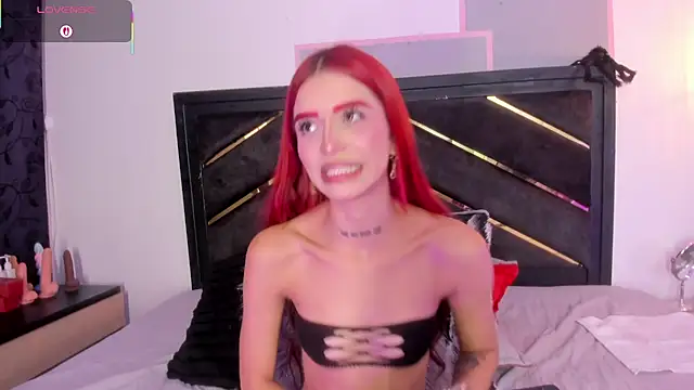 april_jones05 (F teen) - ride torso + squirt