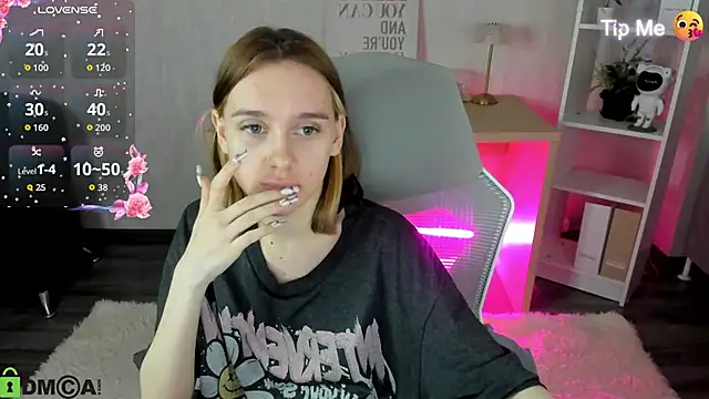 Lesi_Moonie01