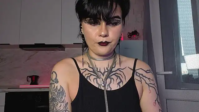 IntrigueYourDay live cam room