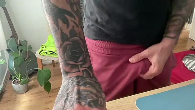 TattedUpSir webcam