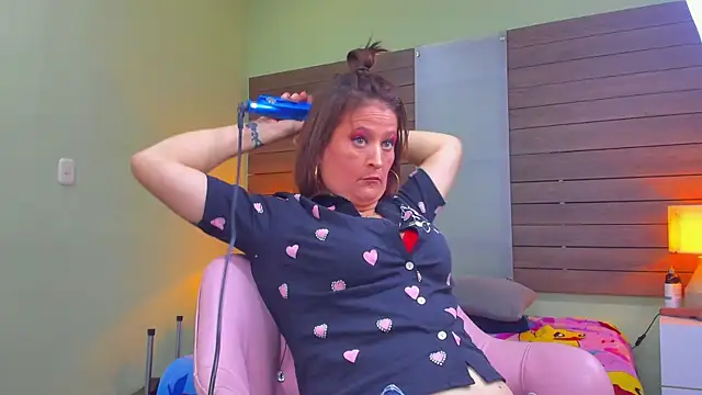 Hadde_multisquirt webcam