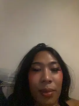 hugecock_tamira's room