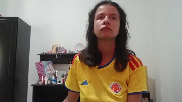 Watch nathaly_jones_ live on EroticFlix - High definition streams