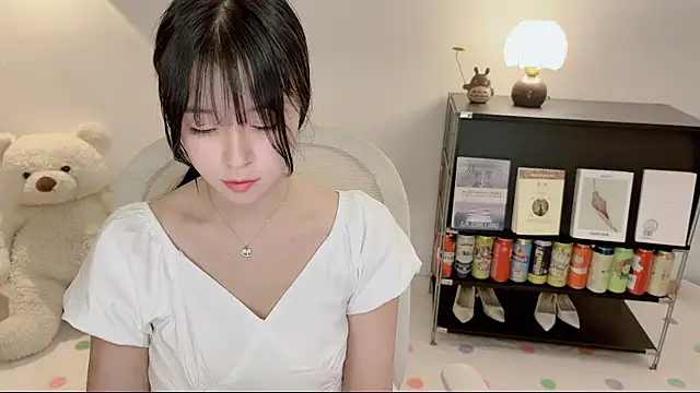 Onechestnut live cam room