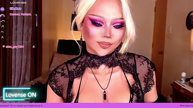 Damsel__in__mistress live cam on StripChat