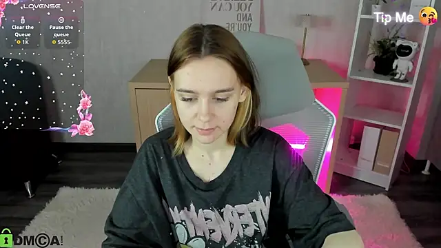 Watch Lesi_Moonie01 live on EroticFlix - High definition streams