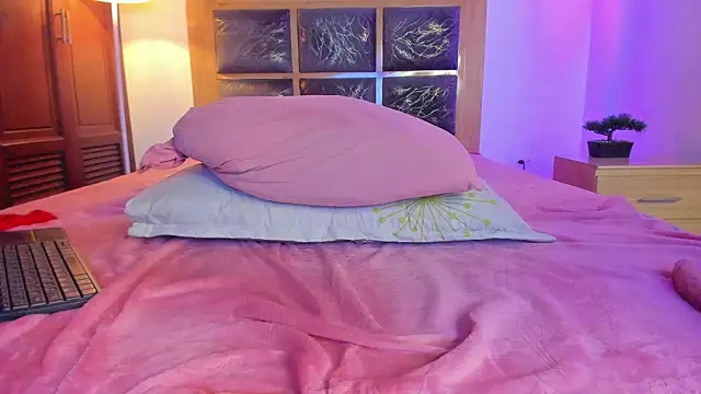 Zoe_sky1 webcam