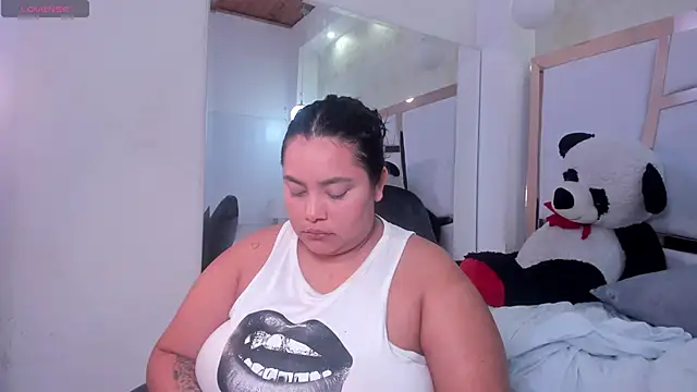 Watch tatikanyx live on EroticFlix - High definition streams
