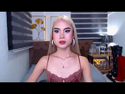 JuicyCockThea webcam