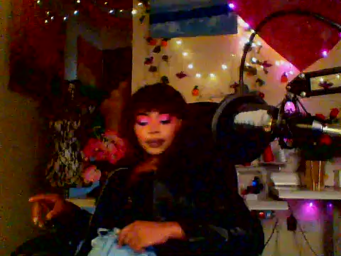 Anaconda2350 live cam on StripChat