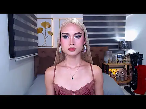 JuicyCockThea webcam