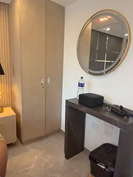 emily-Hornyy webcam