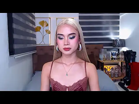 JuicyCockThea webcam