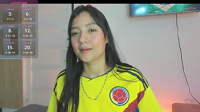 charlottekiss99 webcam