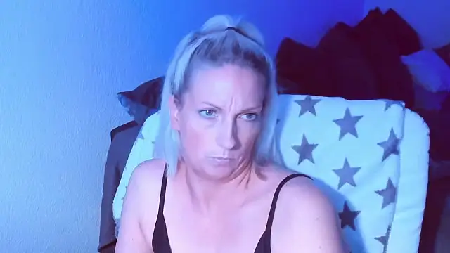 SexyJulia21 webcam