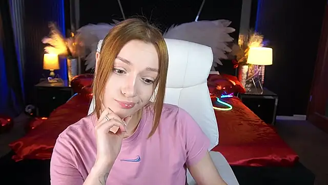 LizzaMoonn webcam