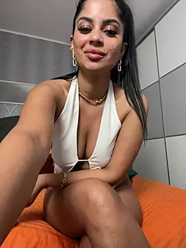 _adelle webcam