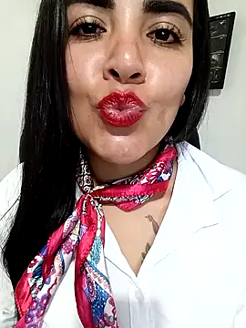maye__13 (G young) - I get naked in the office 🍑🤤👄